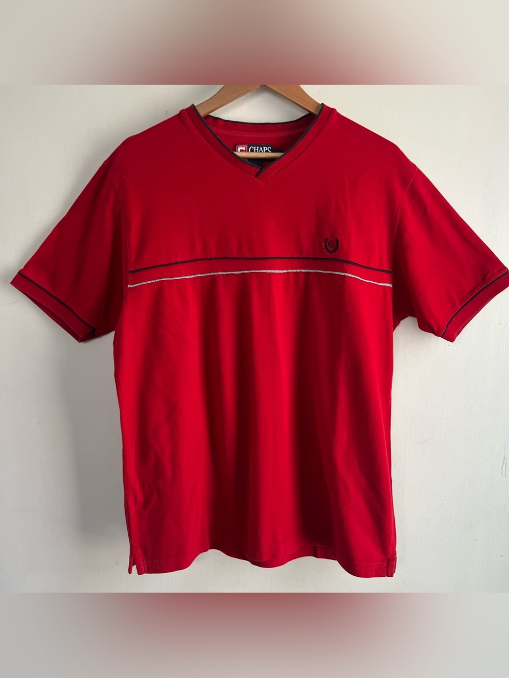 Vintage Chaps Ralph Lauren Men’s L Large Red V-Neck T-Shirt Short Sleeve Cotton